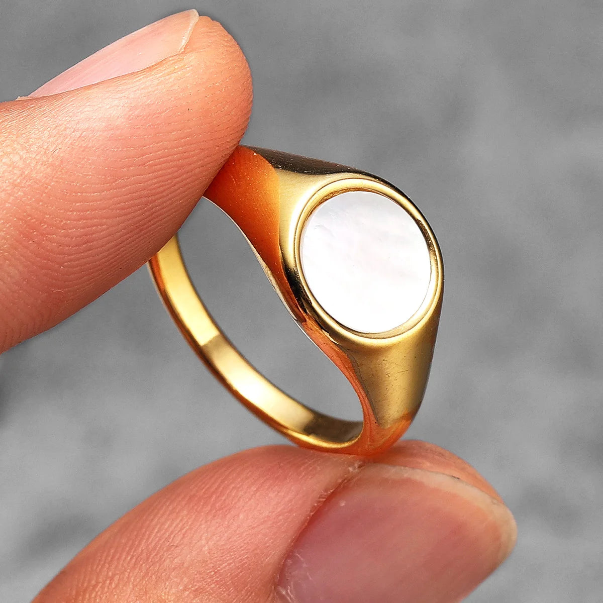 Luxury Aesthetic Shell Men Rings Stainless Steel Women Jewelry Simple Punk Rock Cool Stuff Fashion Accessories Gift Wholesale