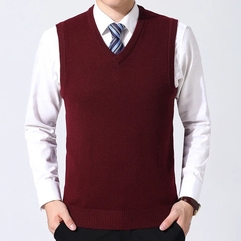 2024 Autumn Winter New Men's Solid Color V-neck Knitted Vest Casual Fashion Warm Sweater Versatile Top