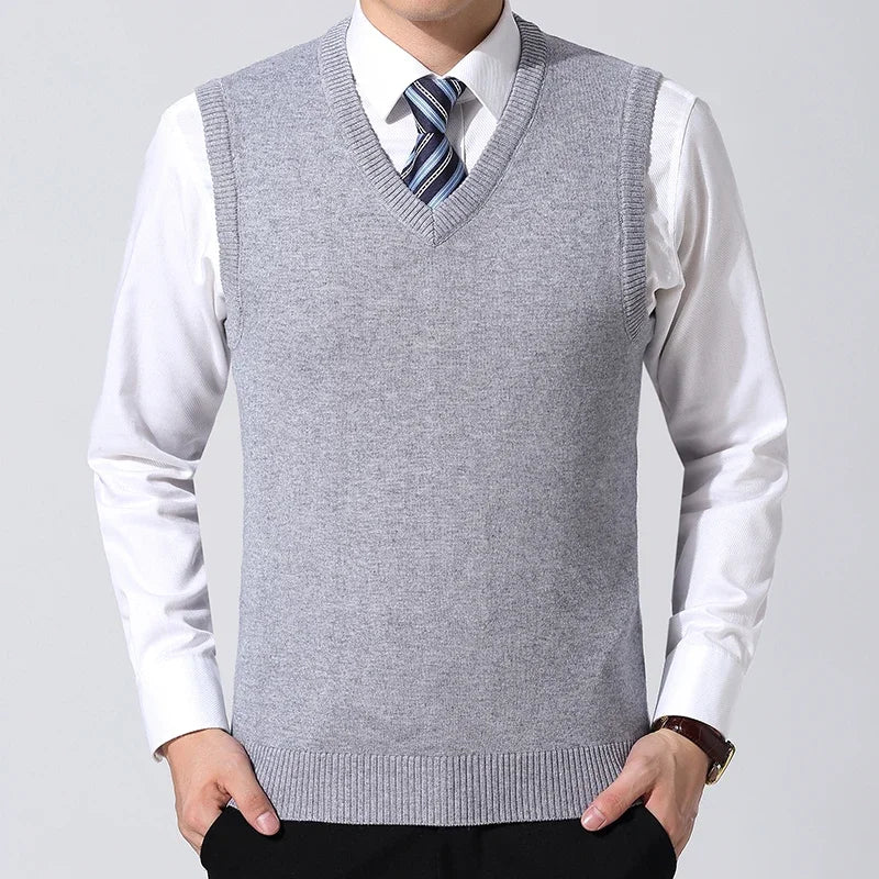 2024 Autumn Winter New Men's Solid Color V-neck Knitted Vest Casual Fashion Warm Sweater Versatile Top