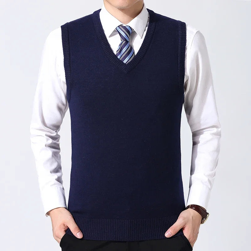 2024 Autumn Winter New Men's Solid Color V-neck Knitted Vest Casual Fashion Warm Sweater Versatile Top