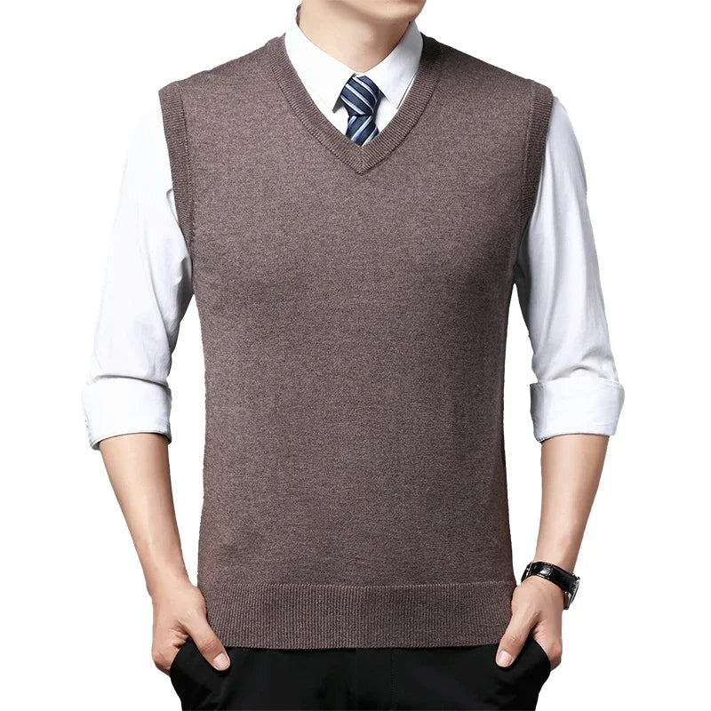 2024 Autumn Winter New Men's Solid Color V-neck Knitted Vest Casual Fashion Warm Sweater Versatile Top